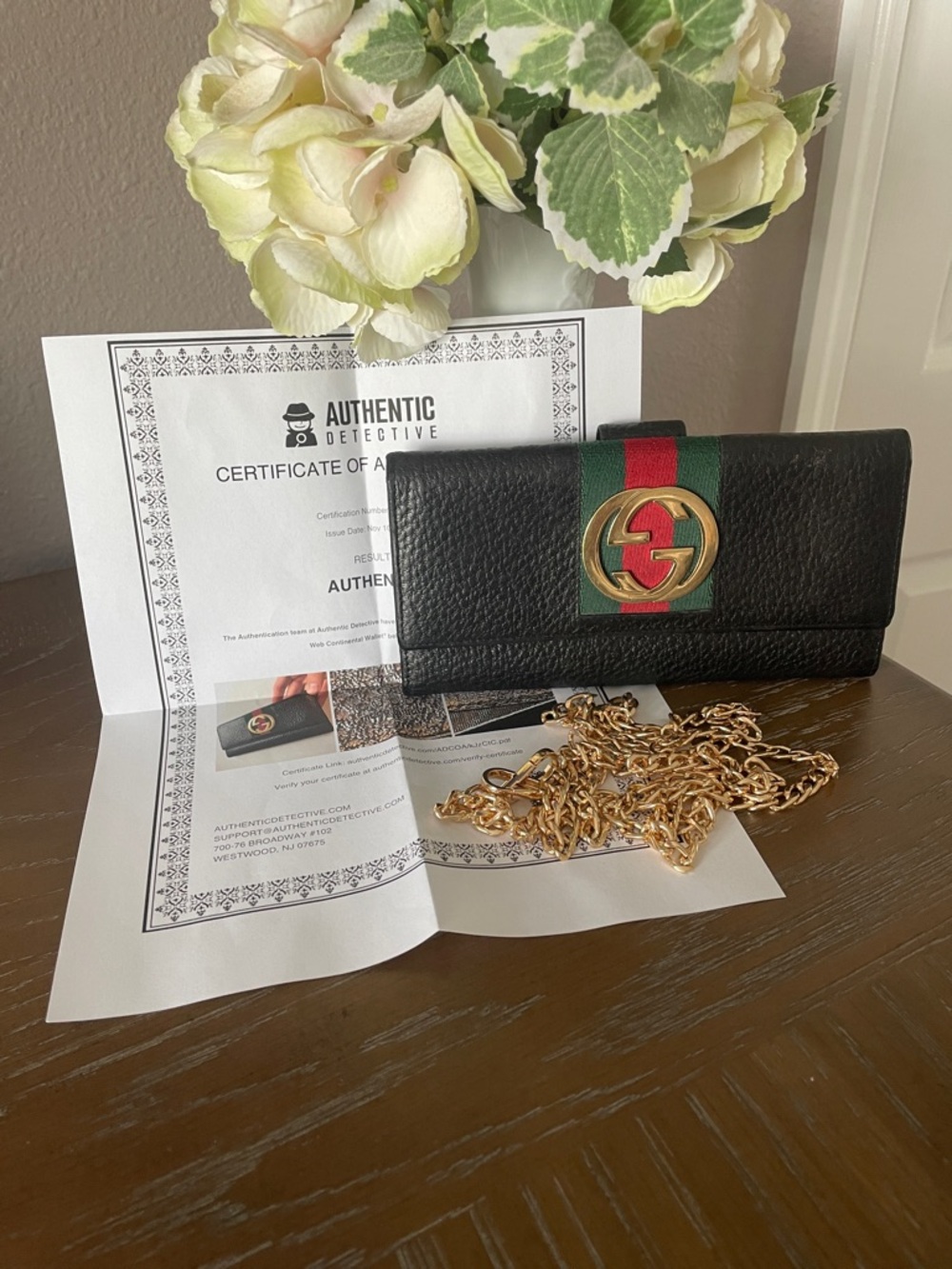 Gucci Black Leather Wallet with Green-Red Web and Gold GG